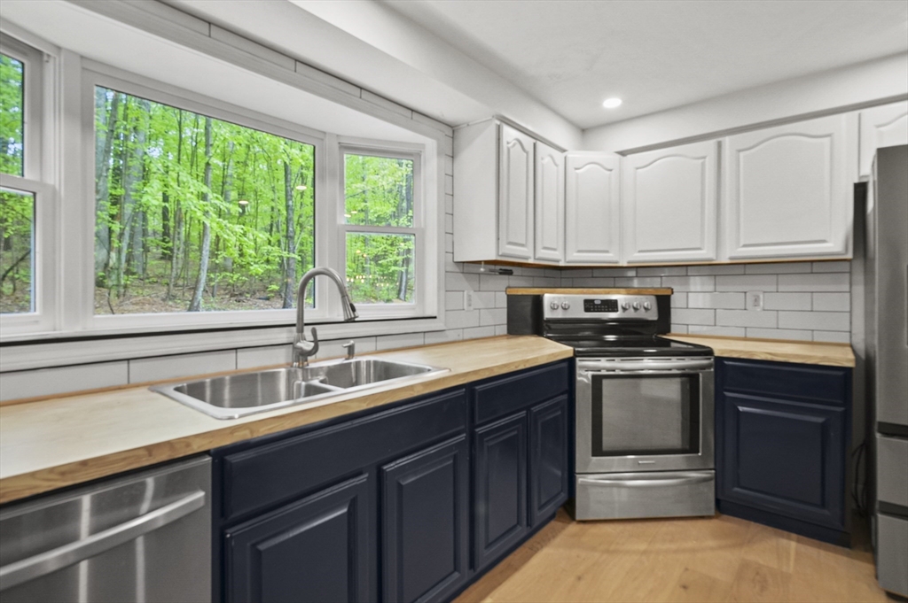 455 Main Street Rutland, MA 01543 - Photo 12 of 34