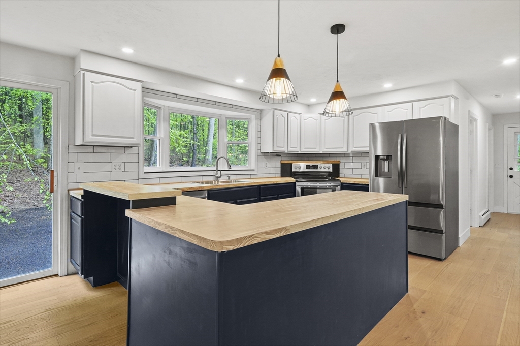 455 Main Street Rutland, MA 01543 - Photo 13 of 34