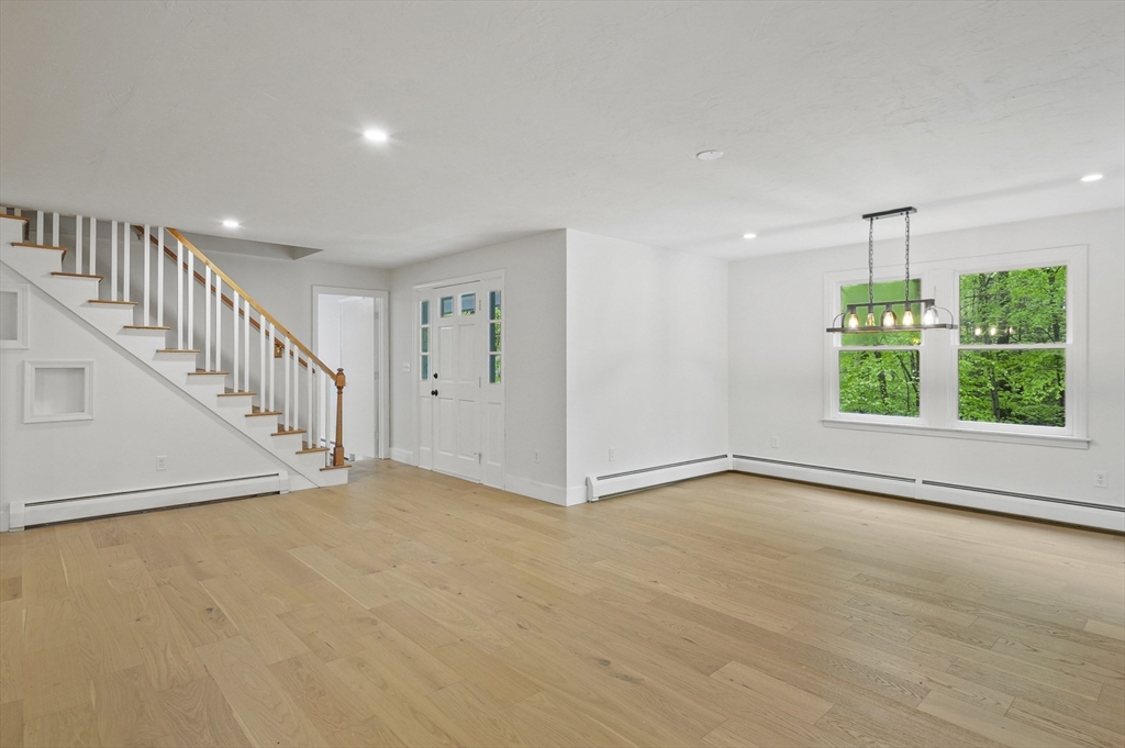 455 Main Street Rutland, MA 01543 - Photo 4 of 34