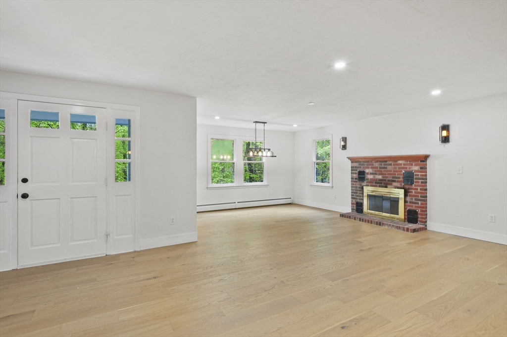 455 Main Street Rutland, MA 01543 - Photo 5 of 34