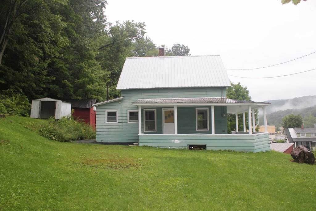 11 Sioux Drive Springfield, VT 05156 - Photo 5 of 18