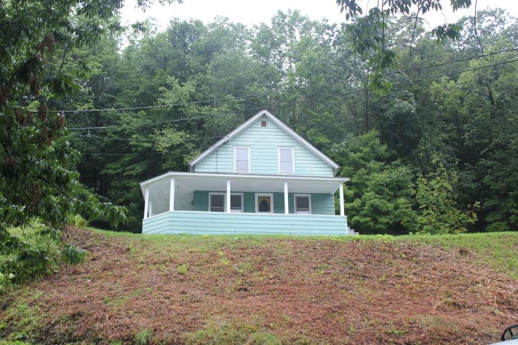 11 Sioux Drive Springfield, VT 05156 - Photo 8 of 18