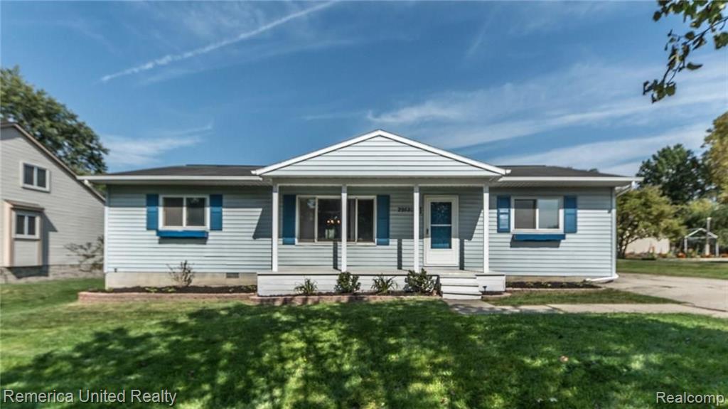 29520 Geraldine Road Farmington Hills, MI 48336 - Photo 1 of 44