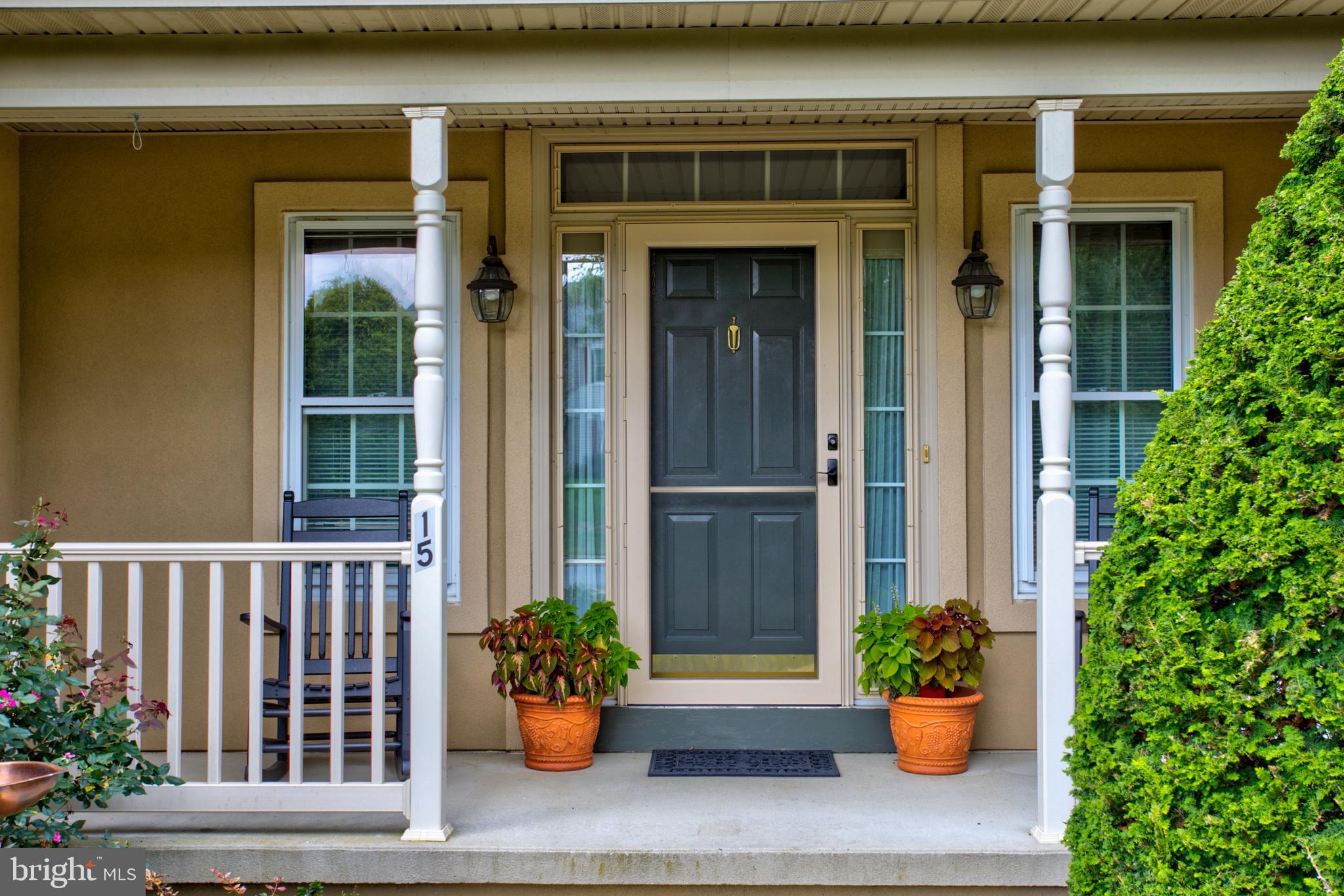 15 Marie Drive Lititz, PA 17543 - Photo 4 of 49