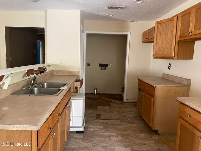 $50,000 | 1237 Roys Road, Gautier, MS 39553