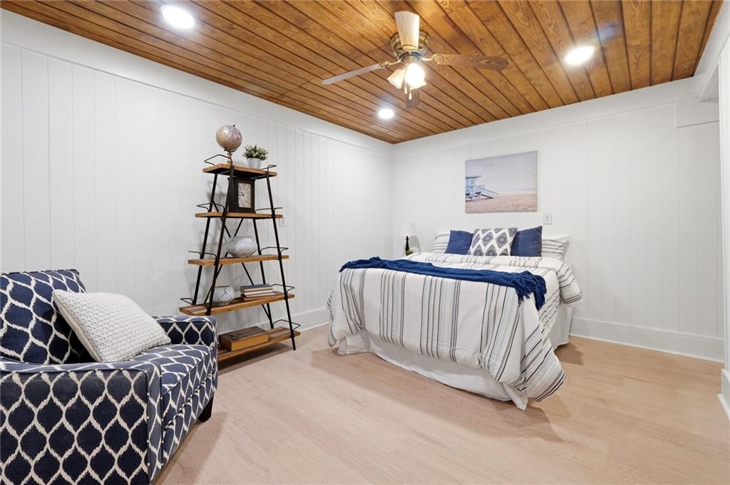 2955 Brookfield Circle Cumming, GA 30040 - Photo 63 of 89 a view of livingroom with furniture and a ceiling fan