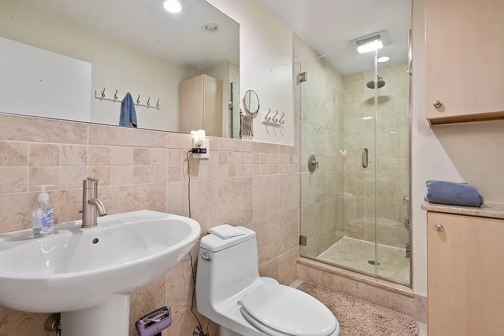 9 Appleton Street, Unit 403 Boston, MA 02116 - Photo 7 of 16