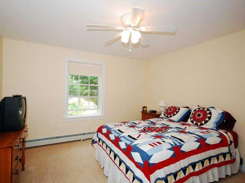 17 Common Way Road Naples, ME 04055 - Photo 23 of 34 Bedroom.
