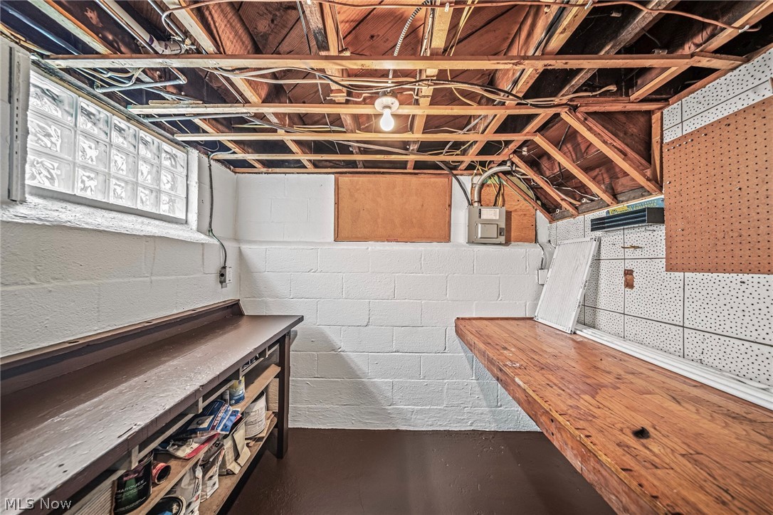 649 Bishop Road Cleveland, OH 44143 - Photo 19 of 23 Gallery Image 19
