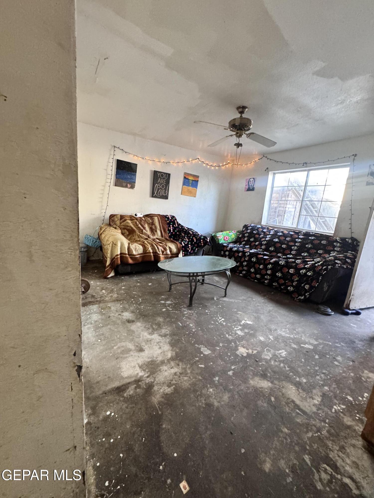 7045 1st Street Canutillo, TX 79835 - Photo 39 of 50 Living room 2 house