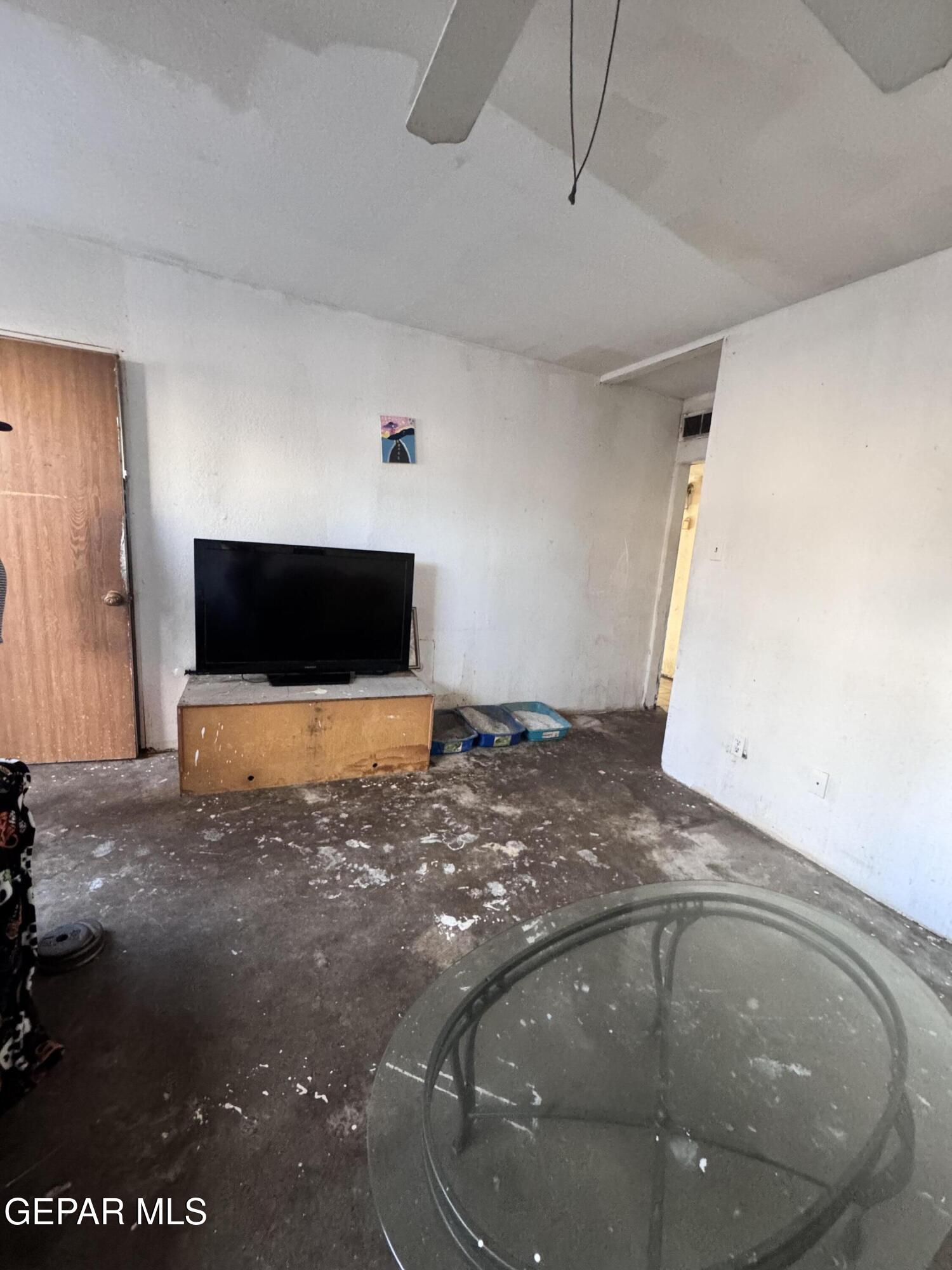 7045 1st Street Canutillo, TX 79835 - Photo 40 of 50 a view of empty room