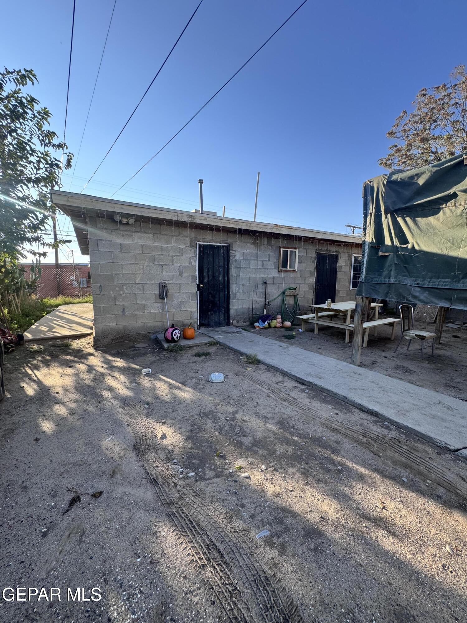 7045 1st Street Canutillo, TX 79835 - Photo 46 of 50 a view of a outdoor space