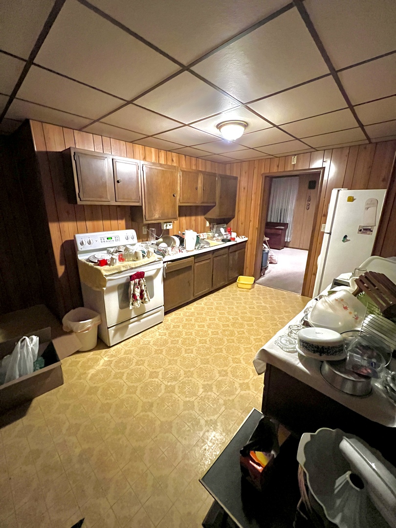 925 8th Street Erie, IL 61250 - Photo 7 of 15