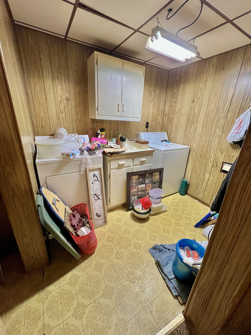 925 8th Street Erie, IL 61250 - Photo 8 of 15