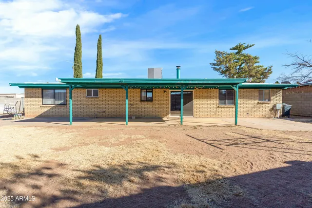 $255,000 | 3935 Mallard Place, Sierra Vista, AZ 85635