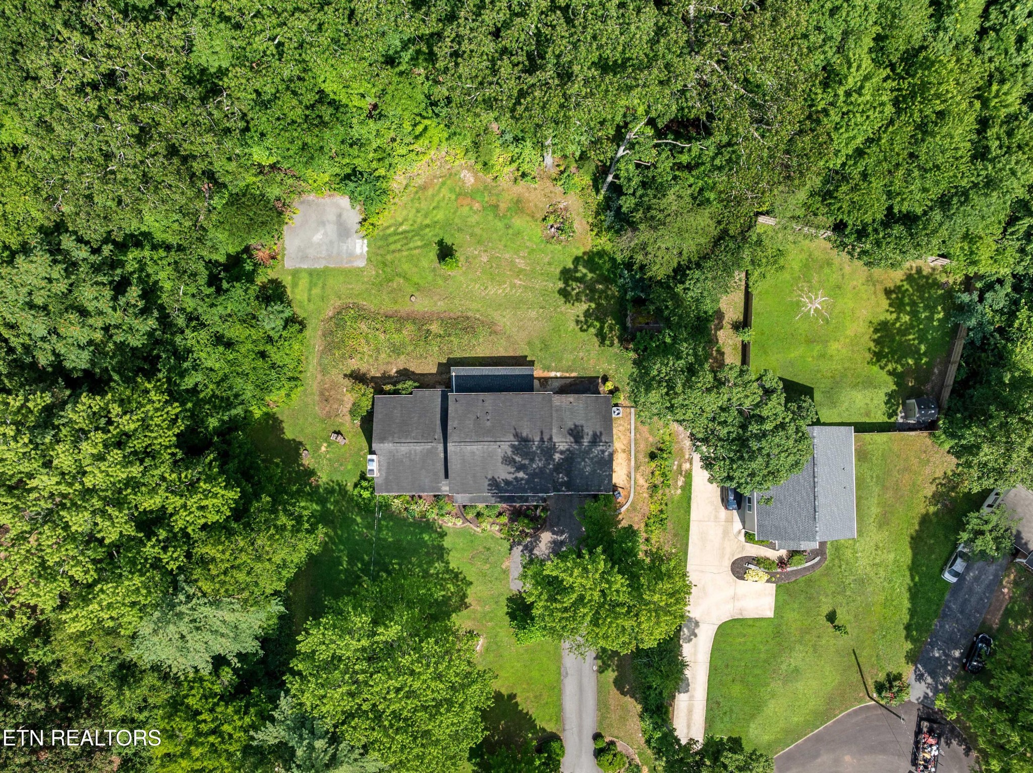 3608 Cherrylog Road Knoxville, TN 37921 - Photo 3 of 34 Gallery Image 3