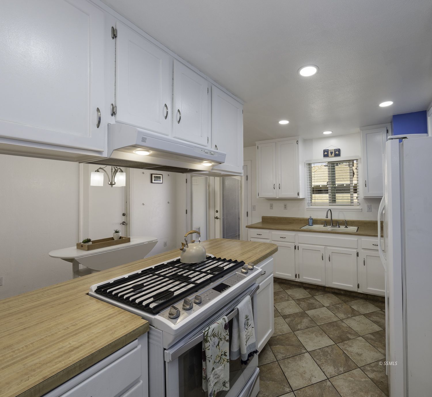 1105 West Willow Avenue Ridgecrest, CA 93555 - Photo 12 of 33