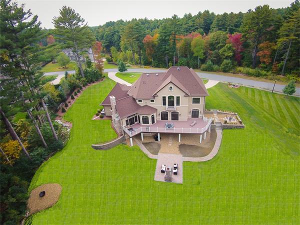 7 Ross Lane Middleton, MA 01949 - Photo 3 of 30