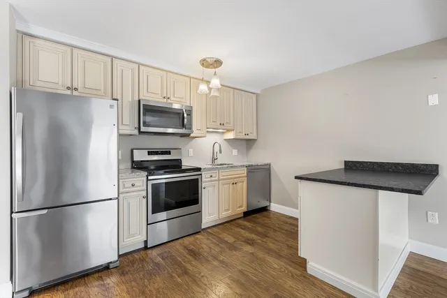 $379,000 | 10 Roberts Street, Unit 14, Somerville, MA 02145