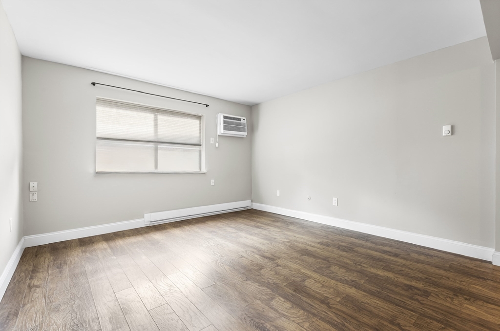 10 Roberts Street, Unit 14 Somerville, MA 02145 - Photo 12 of 19