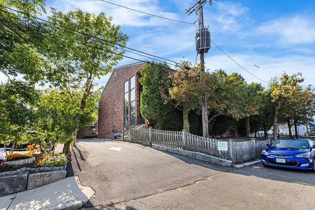 $379,000 | 10 Roberts Street, Unit 14, Somerville, MA 02145