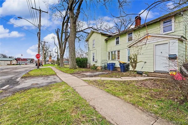 $129,900 | 133 Hawley Street, Lockport City, NY 14094