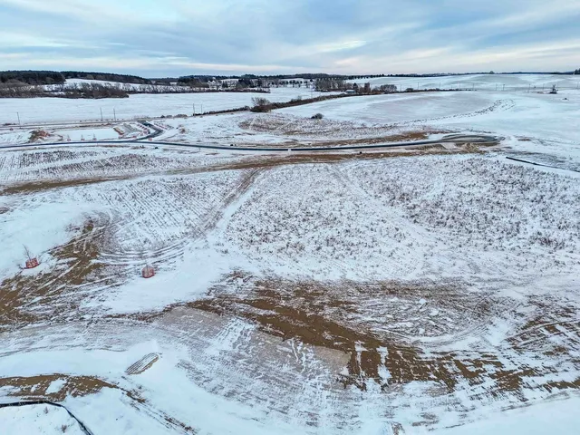 $350,000 | Lot 6 Frostwood Valley Condominium Association, Verona, WI 53593