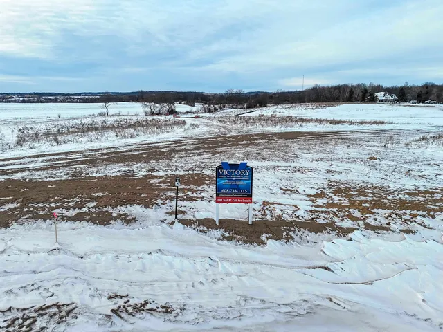 $350,000 | Lot 6 Frostwood Valley Condominium Association, Verona, WI 53593