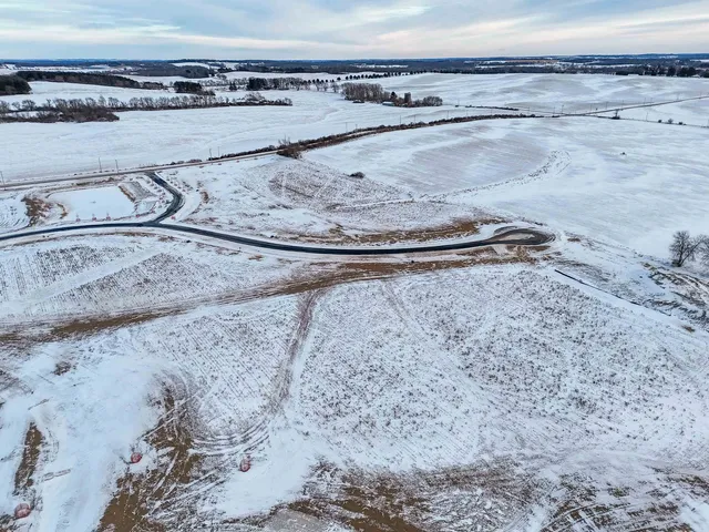 $350,000 | Lot 6 Frostwood Valley Condominium Association, Verona, WI 53593