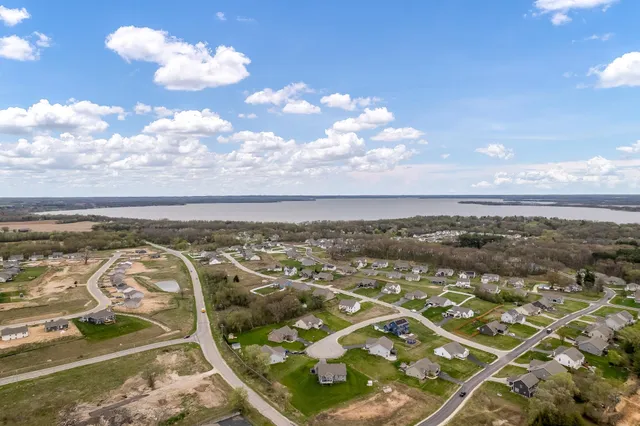 $299,900 | 1729 East Road Five, Edgerton, WI 53534