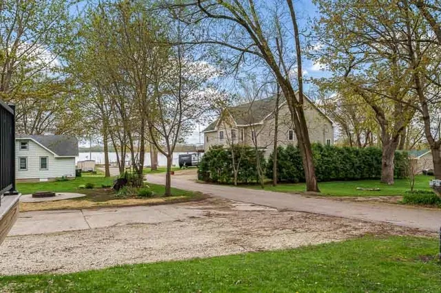 $299,900 | 1729 East Road Five, Edgerton, WI 53534
