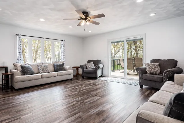 $299,900 | 1729 East Road Five, Edgerton, WI 53534