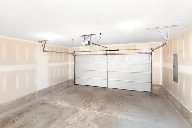 a view of a garage