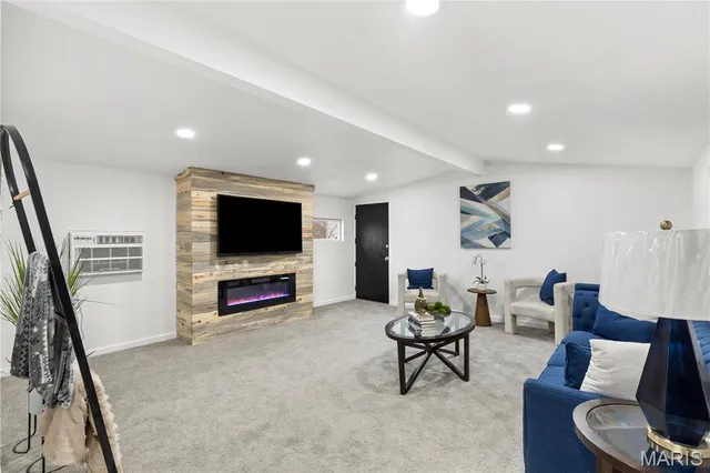 $189,900 | 4727 Nelson Drive, St. Louis, MO 63121