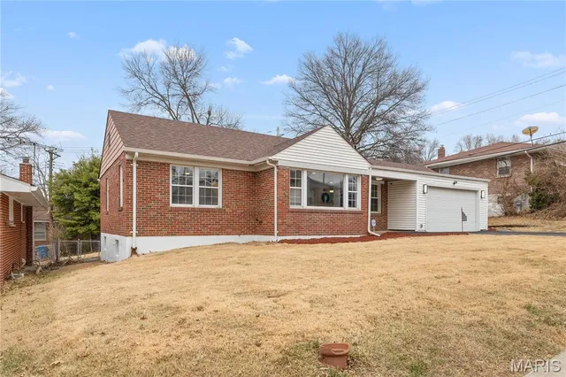 $189,900 | 4727 Nelson Drive, St. Louis, MO 63121