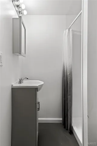 $189,900 | 4727 Nelson Drive, St. Louis, MO 63121