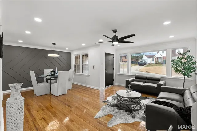 $189,900 | 4727 Nelson Drive, St. Louis, MO 63121