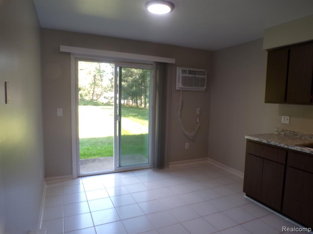 345 Granger Road, Unit 1 Ortonville, MI 48462 - Photo 3 of 8