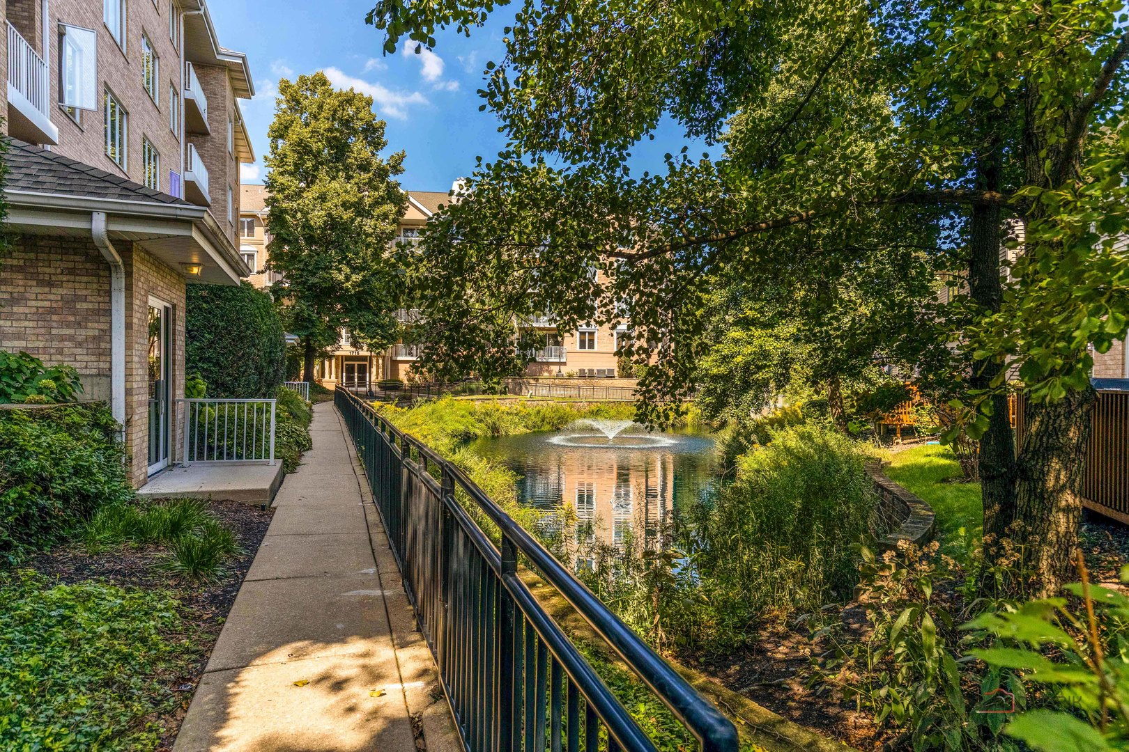 1705 Pavilion Way, Unit 407 Park Ridge, IL 60068 - Photo 34 of 36 Gallery Image 34