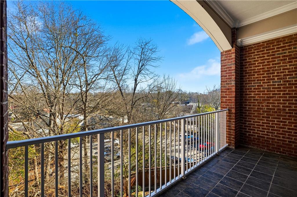 417 Clairemont Avenue, Unit 319 Decatur, GA 30030 - Photo 14 of 28