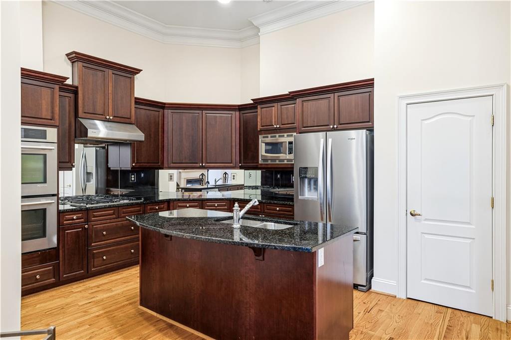 417 Clairemont Avenue, Unit 319 Decatur, GA 30030 - Photo 15 of 28