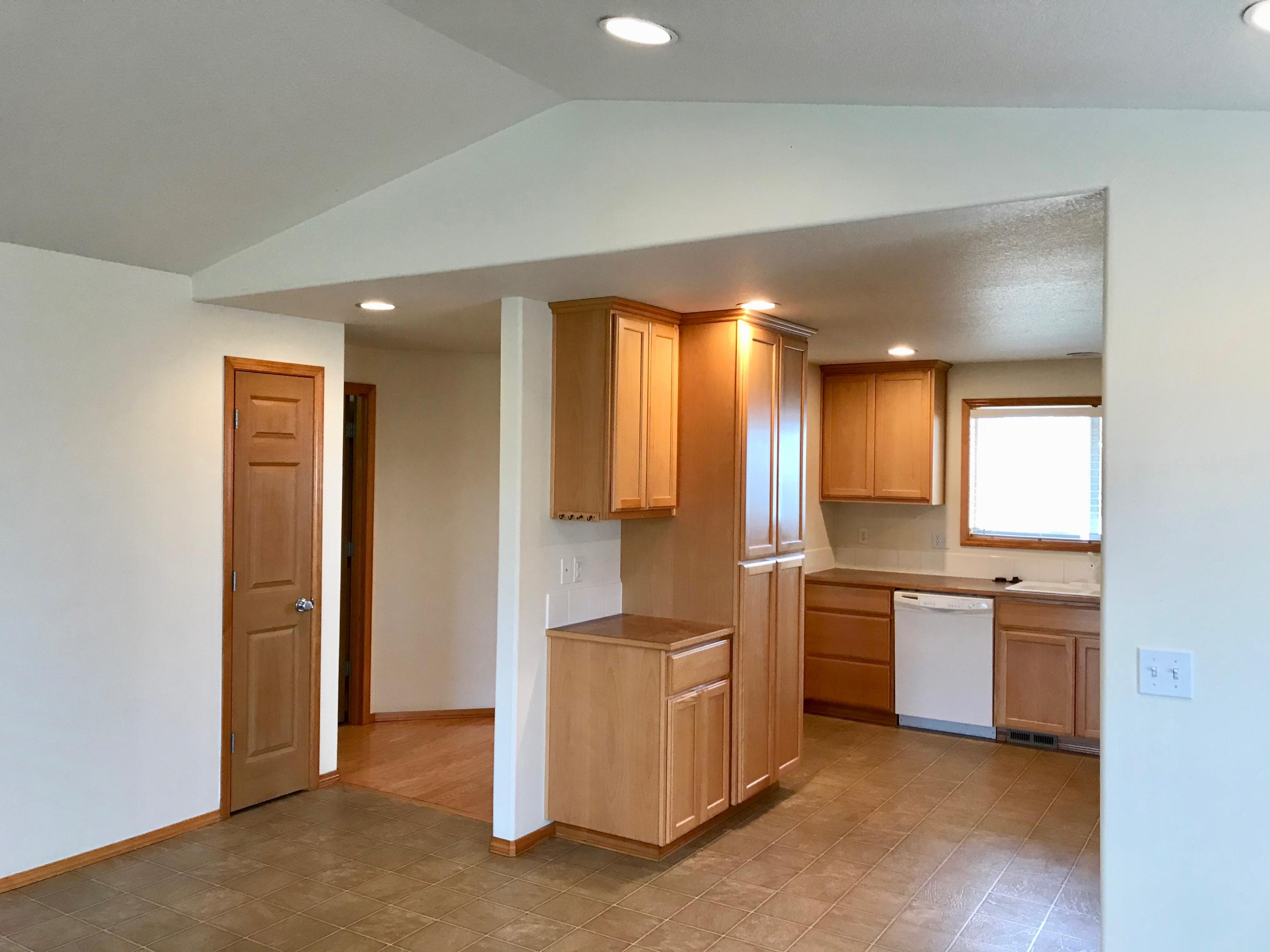 466 Center Ridge Drive Culver, OR 97734 - Photo 6 of 15 IMG_3703