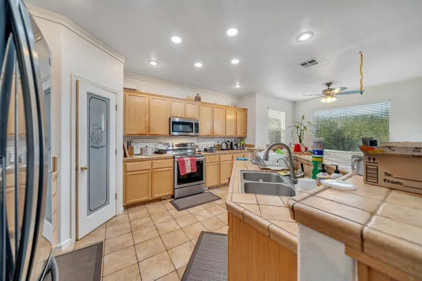 $675,000 | 2841 Blue Oak Court, Turlock, CA 95382