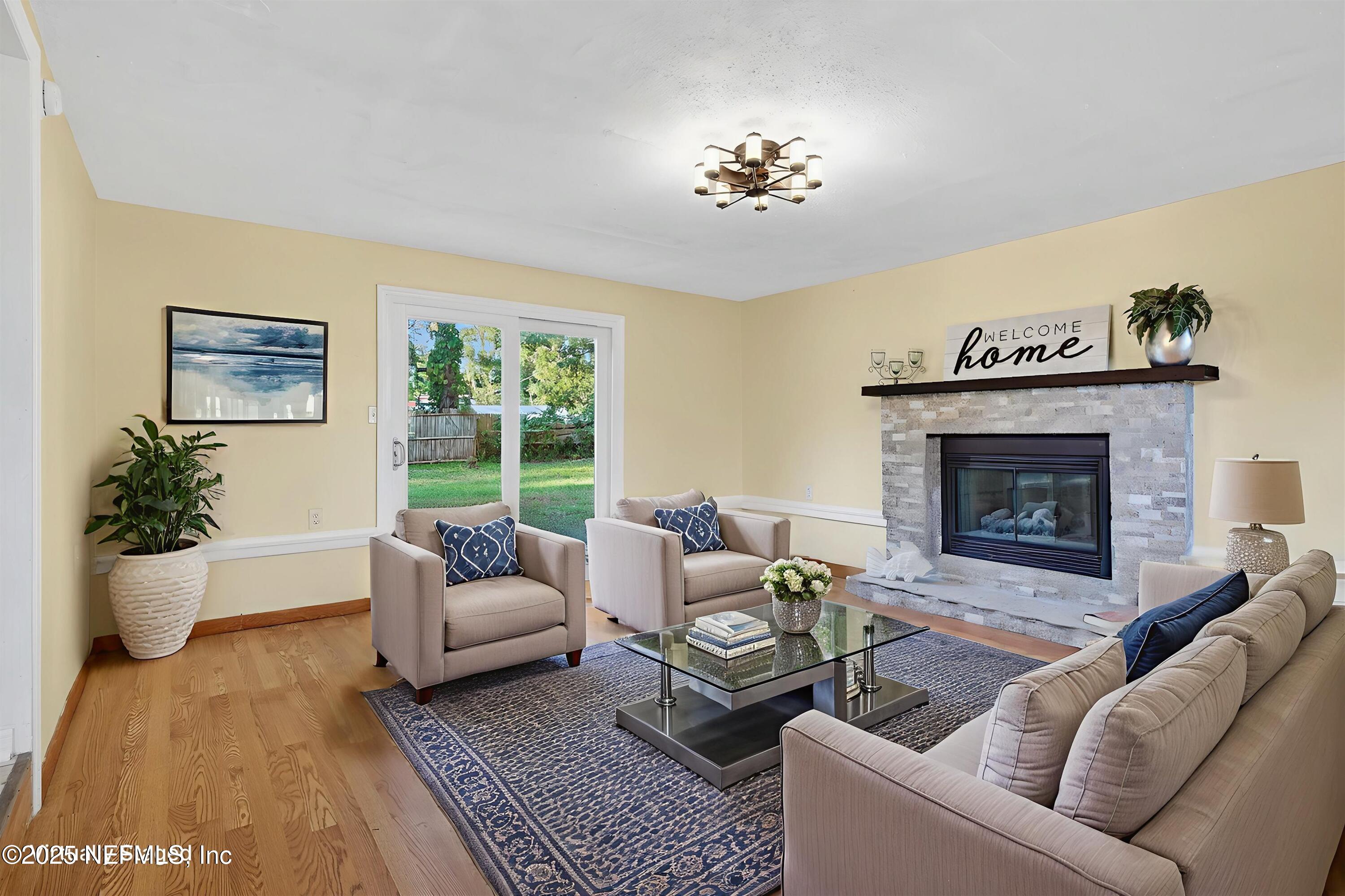 6923 King Arthur Road North Jacksonville, FL 32211 - Photo 11 of 43 13-6923-N-King-Arthur-106-RB - Living Ro