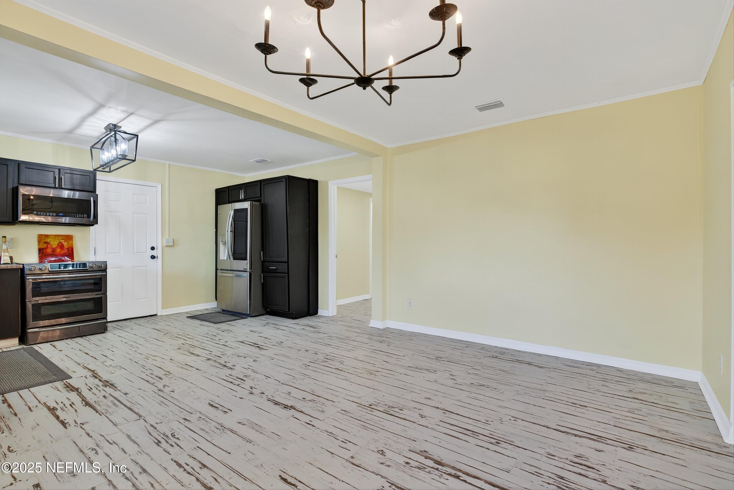 6923 King Arthur Road North Jacksonville, FL 32211 - Photo 8 of 43 09-6923 N King Arthur (57) - Copy