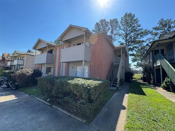 $1,200 | 13611 Ravensway Drive, Unit B, Cypress, TX 77429