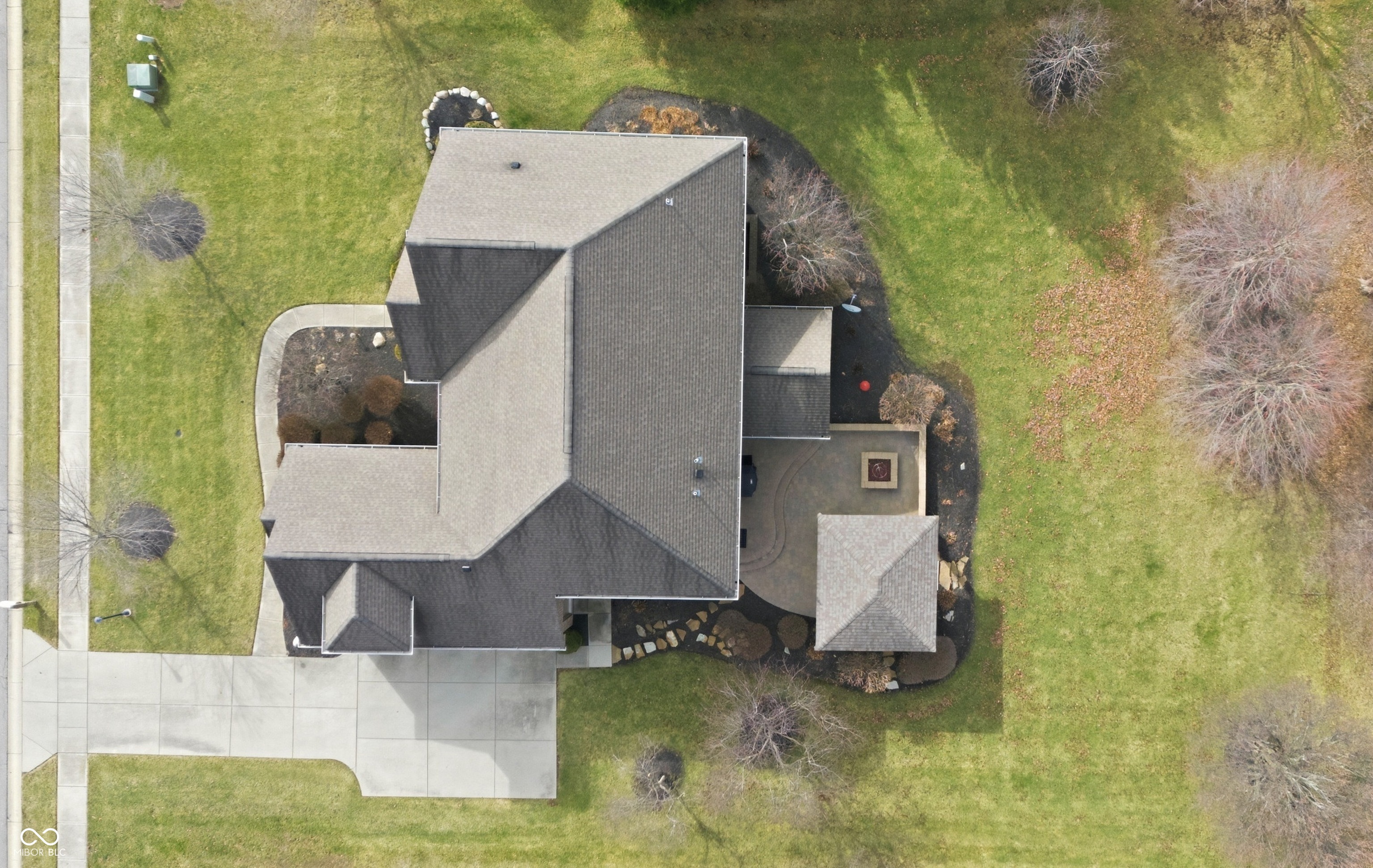 10759 Giselle Way Fishers, IN 46040 - Photo 9 of 76