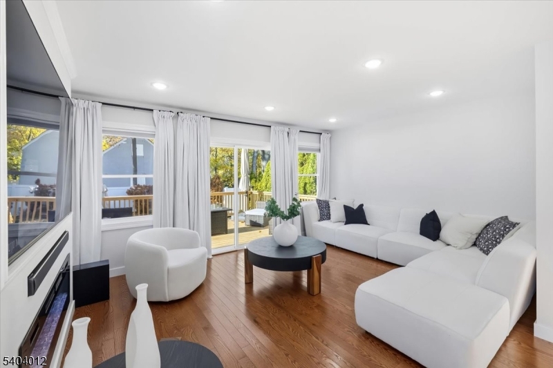 16 Cedar Place Hawthorne, NJ 07506 - Photo 15 of 34