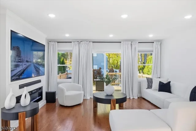 $849,999 | 16 Cedar Place, Hawthorne, NJ 07506