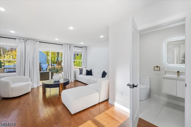 16 Cedar Place Hawthorne, NJ 07506 - Photo 17 of 34